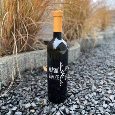 Vánoční láhev - hloubkové pískování a barvení skla